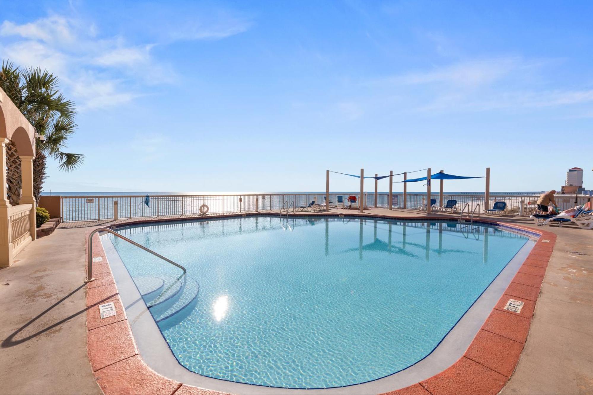 Gulf Front Master Bedroom! 2 Pools & Hot Tubs! Sleeps 8! Panama City Beach Exterior foto