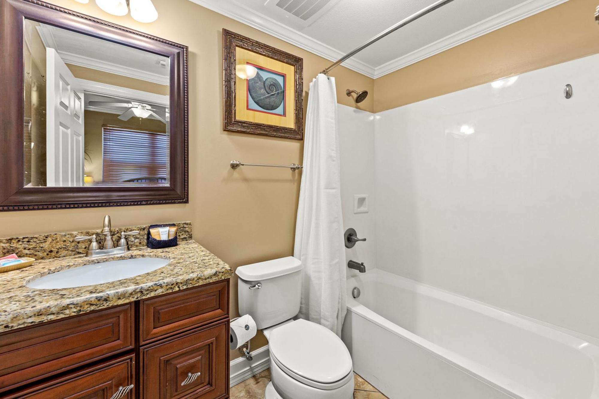 Gulf Front Master Bedroom! 2 Pools & Hot Tubs! Sleeps 8! Panama City Beach Exterior foto